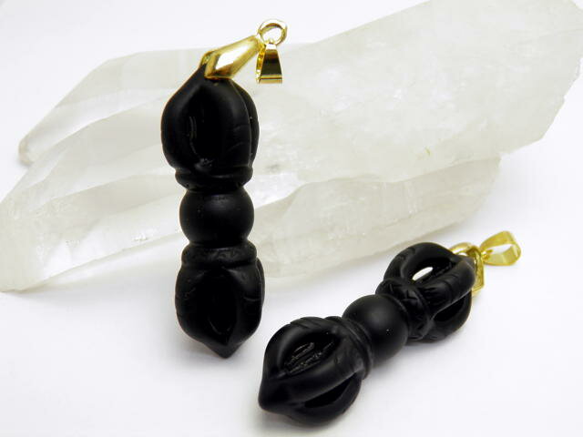 フロストブラックオブシディアン AAA ヴァジュラ 45×15×15 ペンダントトップ 1個売り 密教 チベット法具 プチギフト 転勤 退職 お礼 母の日 敬老...