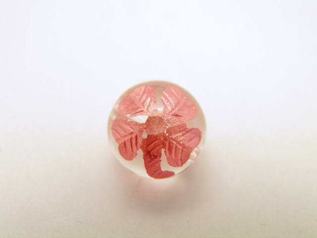 四つ葉のクローバー 水晶10mm ピンク彫り クローバー 【彫刻 一粒売りビーズ】 天然石 パワーストーン / インペリアルオーラ おしゃれ かわいい オシャレ 可愛い プレゼント ギフト 贈り物