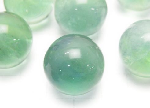 丸玉 20mm グリーンフローライト ポーチ付き 【穴なし一粒売りビーズ】 スフィア・ラウンド 風水 パワーストーン / インペリアルオーラ おしゃれ かわいい オシャレ 可愛い プレゼント ギフト 贈り物