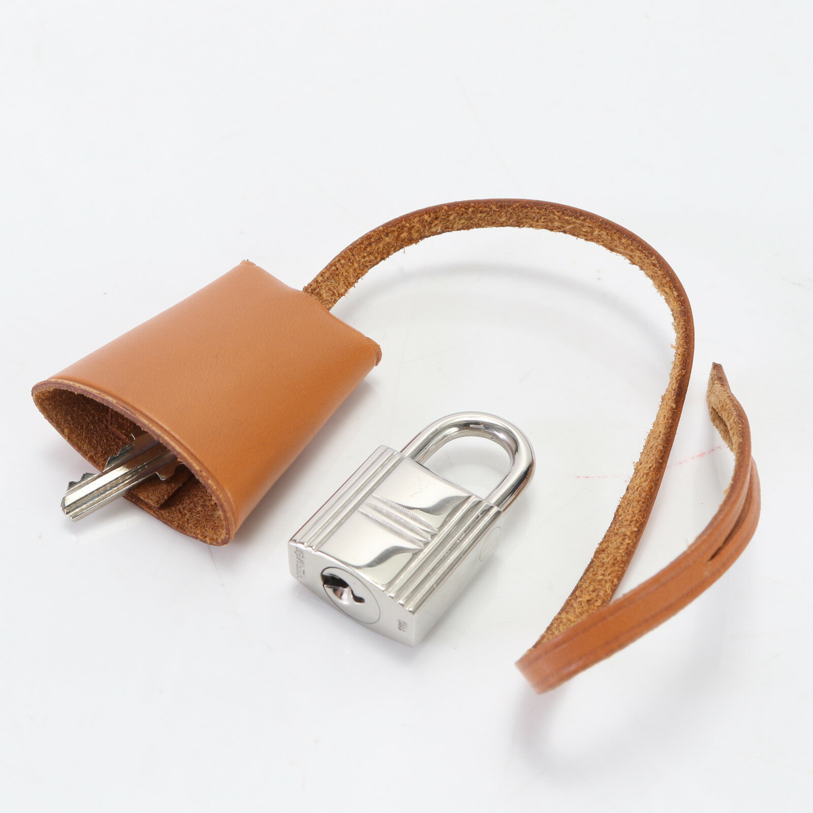 美品】✤エルメスの南京錠 110番✤ - その他 美品】✤エルメスの南京錠 110番✤ - その他