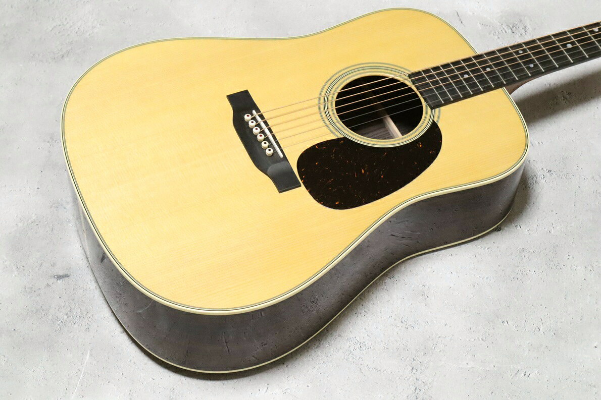 C.F.Martin D-28 Standard マーチン アコースティックギター 選定品