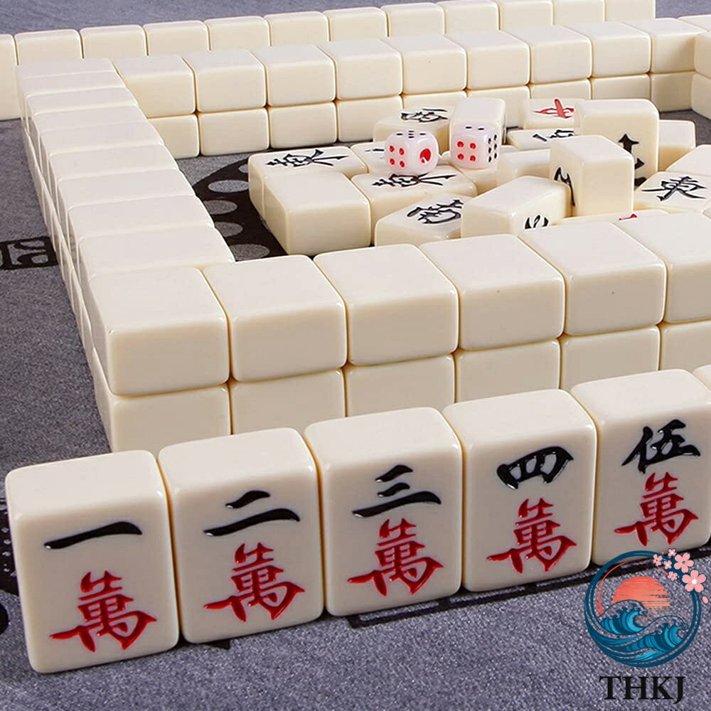 aragokの【全品5%ポイント】マージャン牌 麻雀牌 中国の麻雀 手打ち 麻雀セット 携帯便利 カードゲーム サイコロ 家庭用 旅行用 卓上ゲーム 収納ケース付き｜アングル2