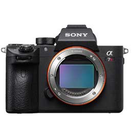 【送料無料】【即納】Sonyα7R III ILCE-7RM3 ボディ 表現に無限の可能性を αフルサイズミラーレス オータムキャンペーン 2019/9/30迄