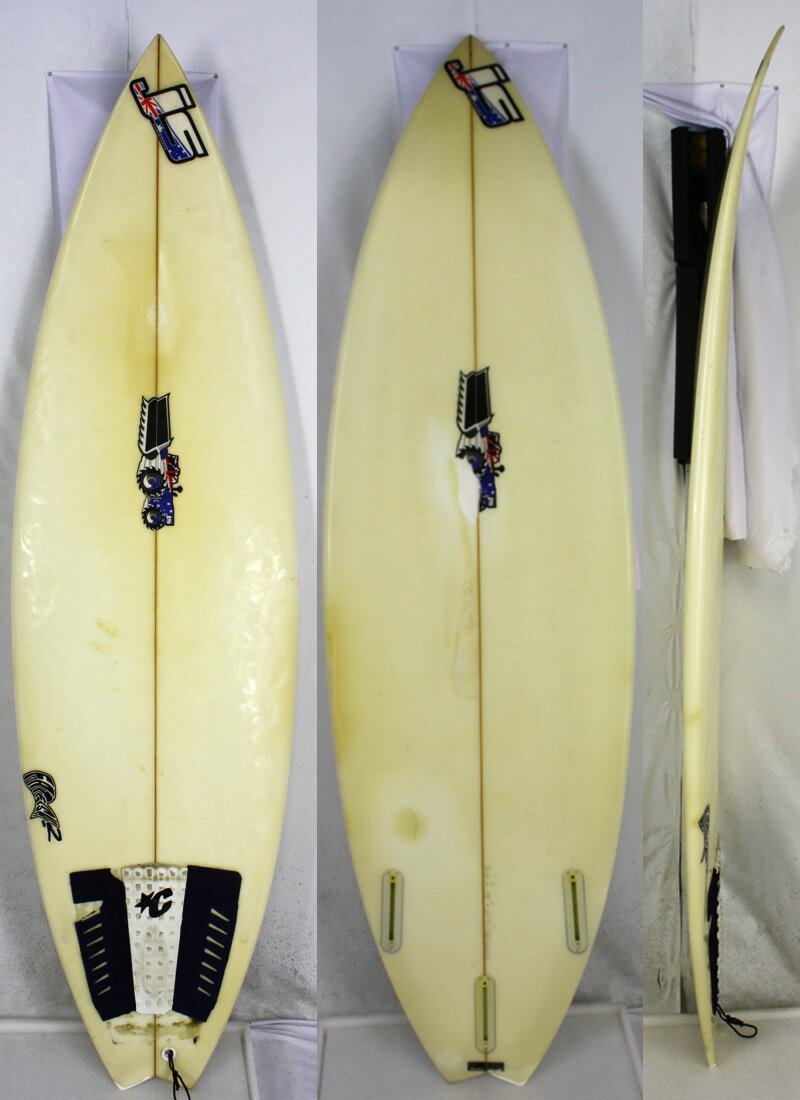 【中古】 JS Industries （ジェイソン・スティーブンソン　インダストリー） FatFish2モデル サーフボード [clear] 5'10" ショートボード [BOARD DATE] ■ブランド：JS Industries ■モデル：FatFish2 ■状態：使用感が強い中古。デッキ面ボトム面共に凹み小傷、汚れ多数あり。 デッキパット剥がれ。リペア跡5箇所あり。（全てボトム面） ■リペア歴：あり。（修理箇所はリペア済みです） ■Length[全長]：5'10"（177.8cm） ■Width[最大幅]：19"（48.26cm） ■Thickness[最大厚]：2 1/4"（5.72cm） ■重量:3.0kg（FIN除く） ■素材：Polyester[ポリエスター] ■FIN形状：Tri（FUTURE） ■カラー：clear ■付属品：中古のフィン。 ■ご注意：商品管理には万全を期しておりますがあくまでも中古品です。撮影時の状況により写真とは若干色合いが違ったり イメージと異なって見える場合がございます。ご理解の上ご購入下さい。 ■■■ このボードについて ■■■ ファットフィッシュ2は、小波向けのパフォーマンスボード。 フラットロッカー、少し強いテールロッカー、ワイドなテールとスワローのコンビネーションは、力のない小波でも レスポンスが良くクイックなターンを可能にする。パワーにない波でもマニューバーを楽しめるボードです。