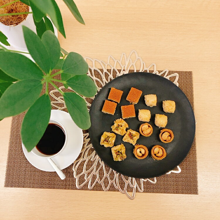 人気菓子 バクラヴァ ミックス 215g Baklava (Al Baba) 焼き菓子詰め合わせ ランキング月間18位楽天各種洋菓子部門(2023/6/6 17:18) サクサクのパイ菓子バクラバ4種類16個詰合 月120個以上販売 人気No.1 送料無料 父の日 ギフトのサムネイル