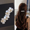 バレッタ 小さめ パール おしゃれ 髪飾り 髪留め レディースヘアアクセサリー ヘアクリップ 花 30代 40代 50代 発表会 子供 結婚式