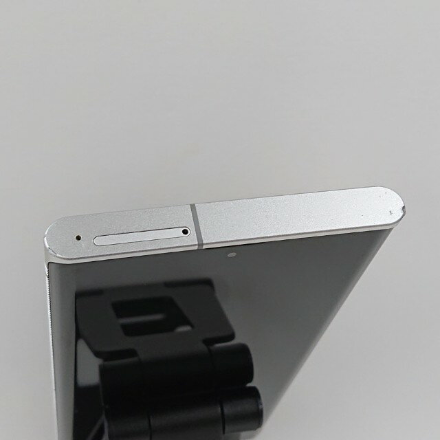 【ジャンク品】LEITZ PHONE 1 LP-01 SoftBank ライカシルバー 送料無料 本体 c12662 【中古】