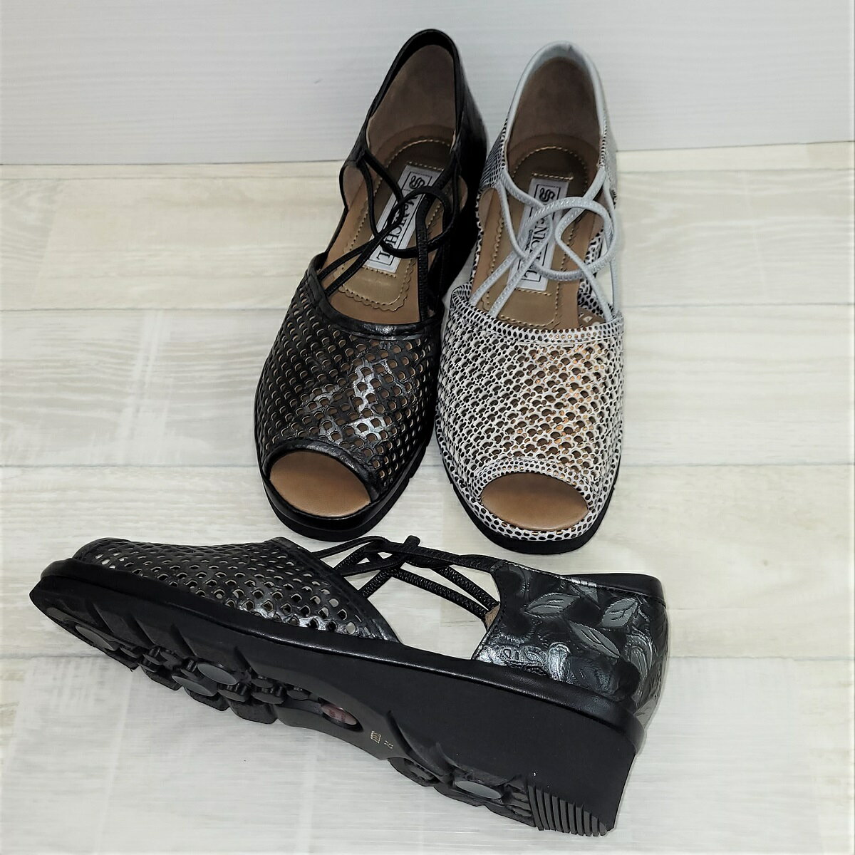 最大72 Offクーポン ウォーキング シューズ 散歩 旅行 レディース 婦人 靴 楽 外反母趾 甲高 幅広 軽量 ４e 本革 履きやすい 柔らかい 滑りにくい 敬老の日 シニア おしゃれ 腰痛 膝痛 健康 ギフト プレゼント パンチング 1216 Boosting De