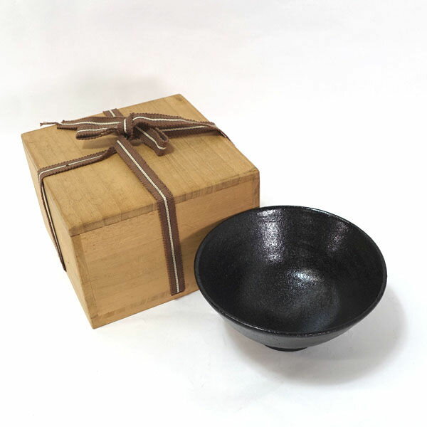 鳥取民窯 牛戸窯 ◆【和食器】鳥取民窯/牛戸窯 黒釉 抹茶碗 ギフト【中古】
