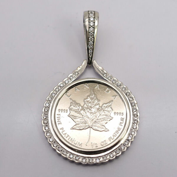 ◆Pt999/900 メイプルリーフ 1/2オンス コイン ペンダント トップ ダイヤ 総0.58ct 貴金属 ジュエリー 宝飾品 ブランド【中古】
