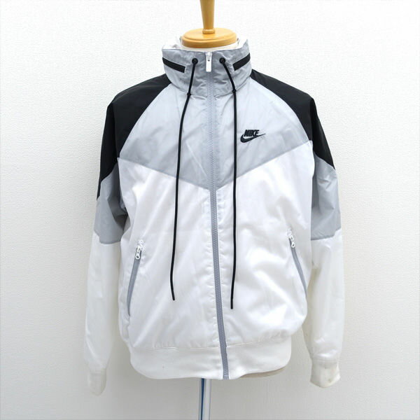 Wind Breaker - NIKE / ナイキ ◆ナイロンジャケット/ロゴ/ホワイト×ブラック×グレー/サイズS AR2210-100 【メンズ/MEN/男性/ボーイズ/紳士】 メンズファッション【中古】