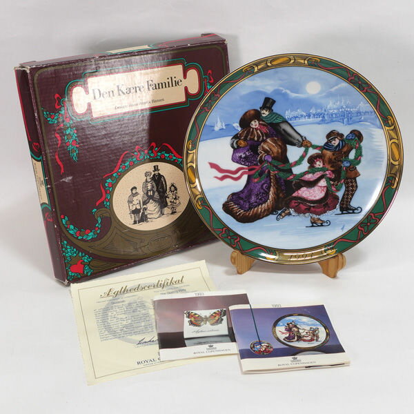 乐天商城 - Royal Copenhagen / ロイヤルコペンハーゲン ◆【洋食器】ロイヤルコペンハーゲン/DenKaereFamilie イヤープレート1993 雑貨 インテリア 西洋磁器 ギフト【中古】