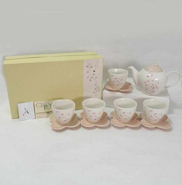 高島礼子 ◆高島礼子/ポット付茶菓揃（急須・カップ&ソーサー5客） TR-112-3 ギフト【未使用】