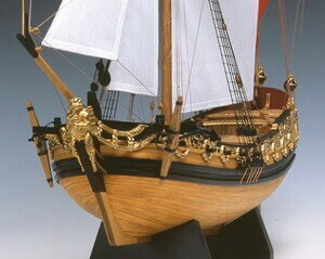ウッディジョー木製帆船模型1/64チャールズヨット