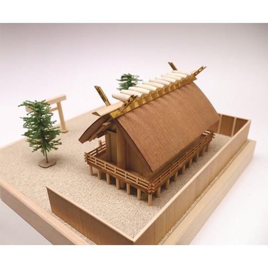 アークオアシス 楽天市場店のウッディジョー木製建築模型1/150神明造り神社｜アングル2