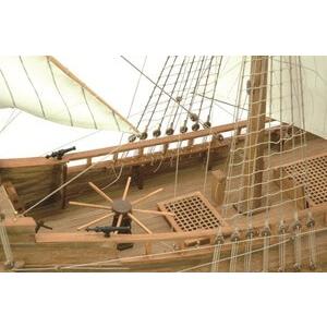 アークオアシス 楽天市場店のウッディジョー木製帆船模型1/40ハーフムーン｜アングル3