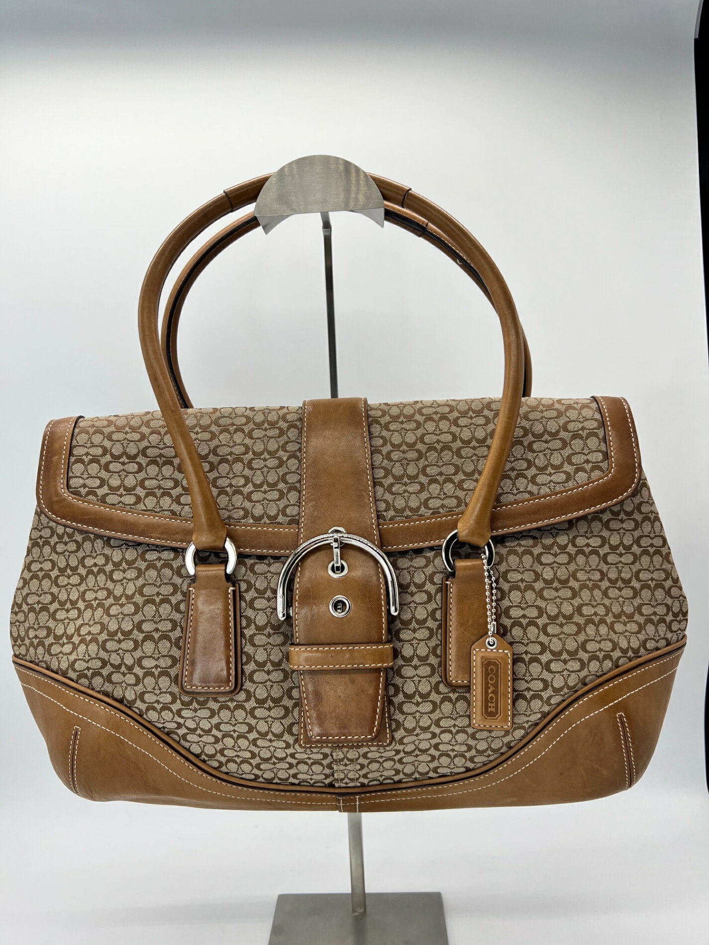 Rakuten - 良品 COACH コーチ シグネチャー柄 ベルト金具 ハンドバッグ P2412 キャメル系 レディース 中古