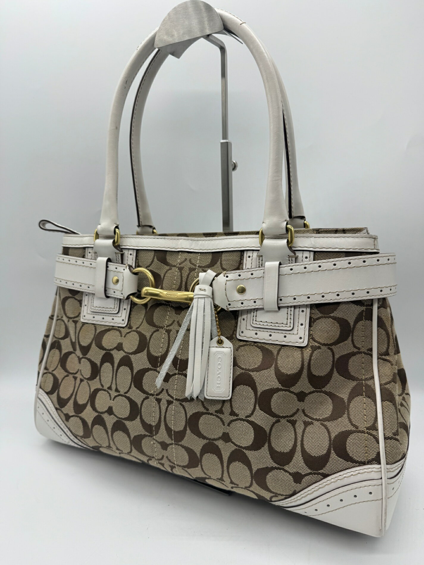 Rakuten - COACH コーチ シグネチャー柄 ハンドバッグ P2295 ベージュ×ホワイト 白 レディース 中古