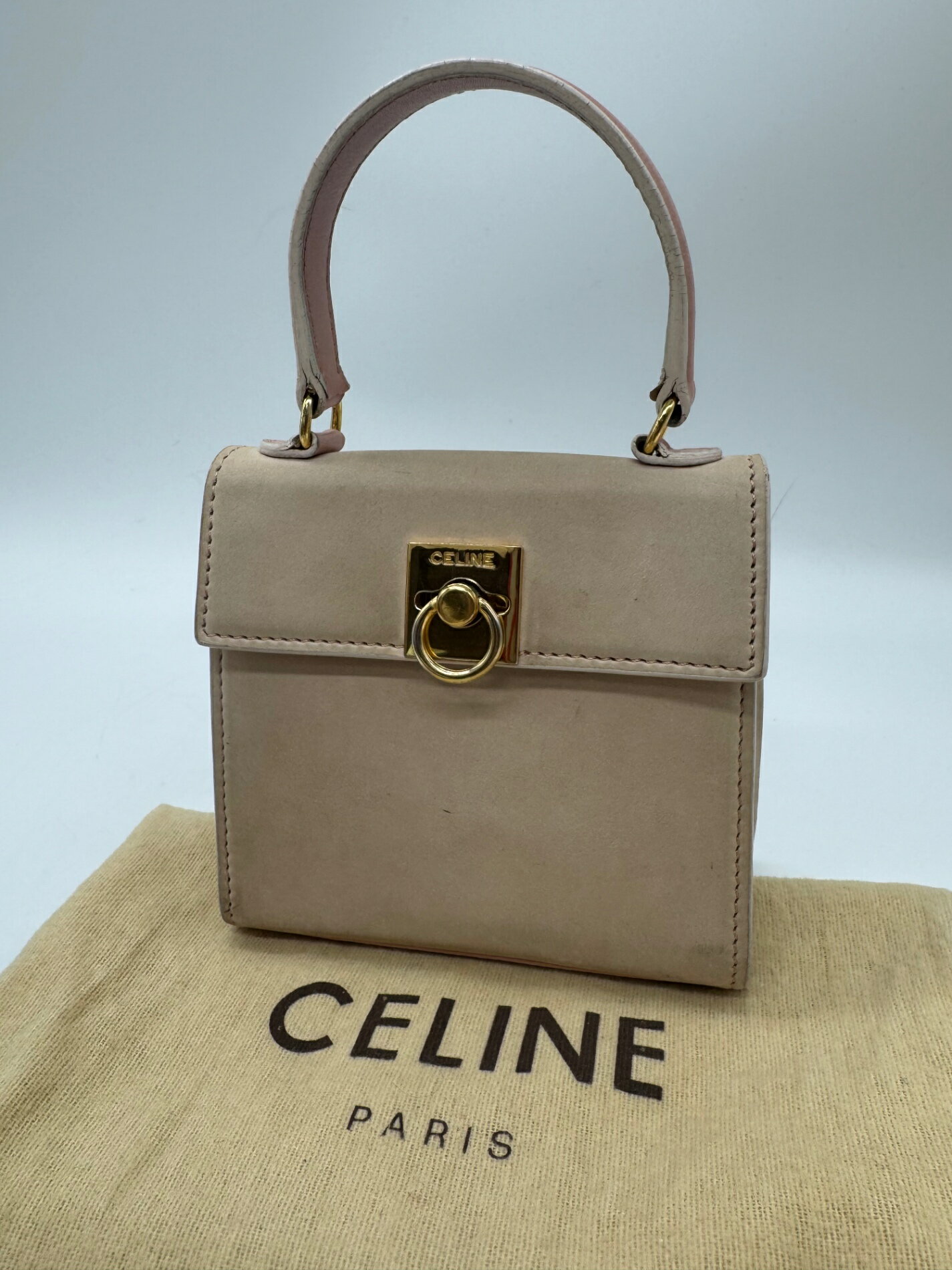 Rakuten - 【良品】CELINE セリーヌ サークル金具 ヌバックレザー ミニハンドバッグ P1109 保存袋付き ピンク系 レディース