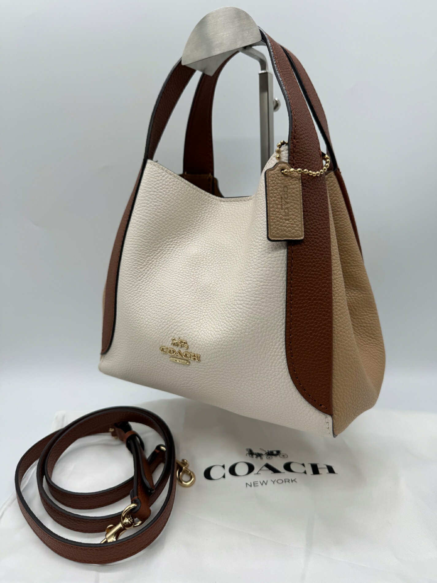 コーチ ワンショルダー ホーボーバッグ シボ革 白 ターンロック COACH 楽天市場】コーチ COACH ホーボー（ハンドバッグ｜レディースバッグ