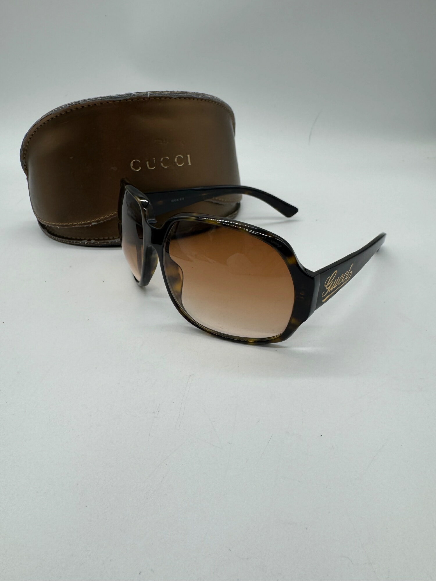 gucci///////////////\' - 【良品】Gucci グッチ ロゴ サングラス アイウェア 眼鏡 茶 ブラウン系 ケース箱付き Bランク レディース 中古 P3313