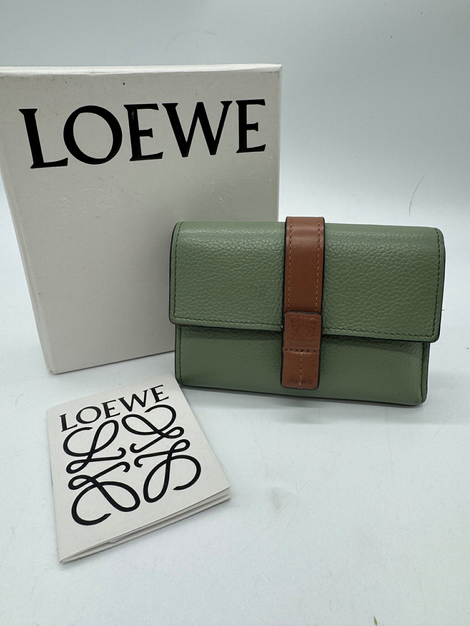 楽天市場】loewe ロエベ スモールバーティカルウォレット財布の通販