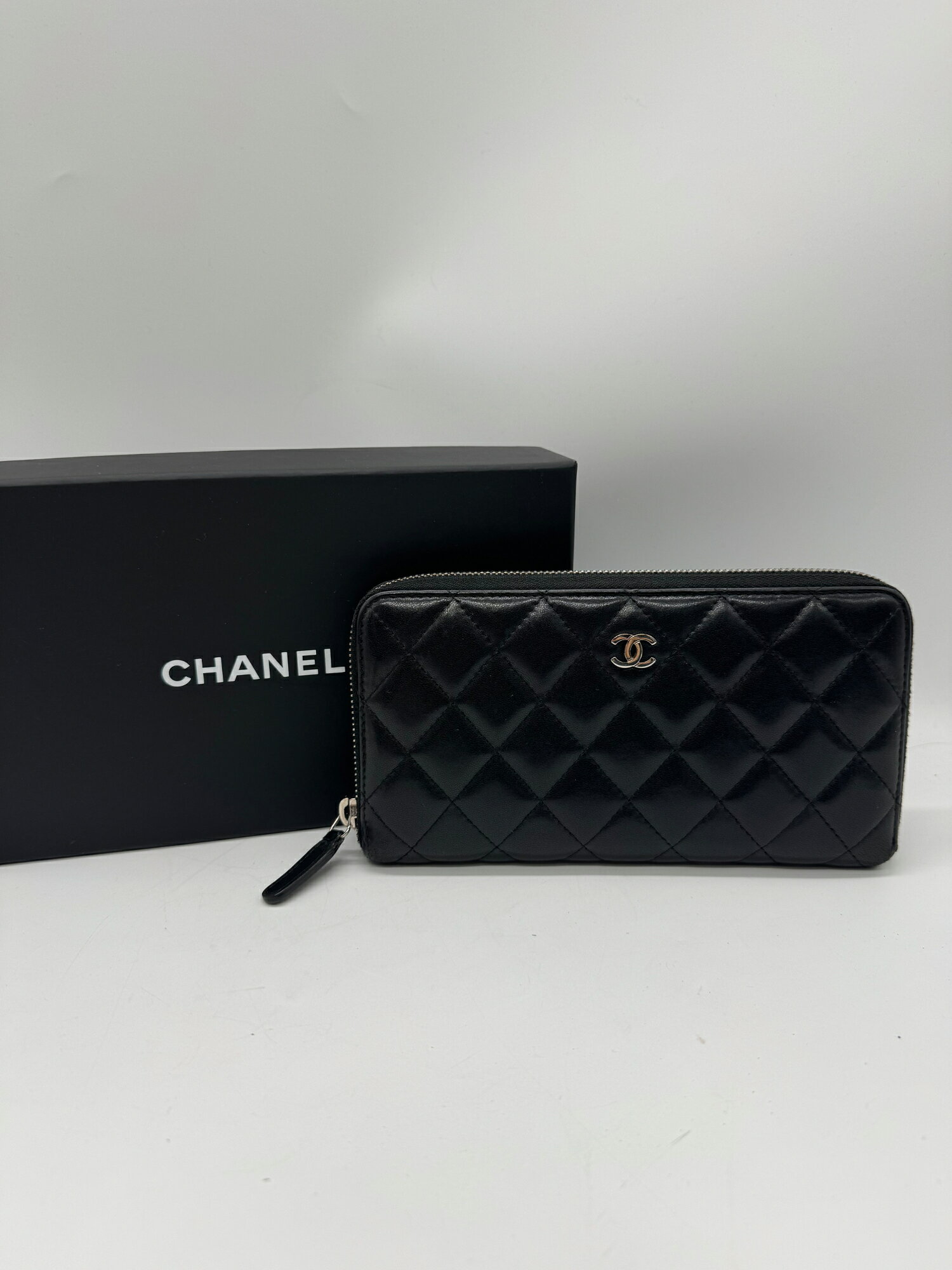 楽天市場】chanel ラウンドファスナー 長財布 黒の通販