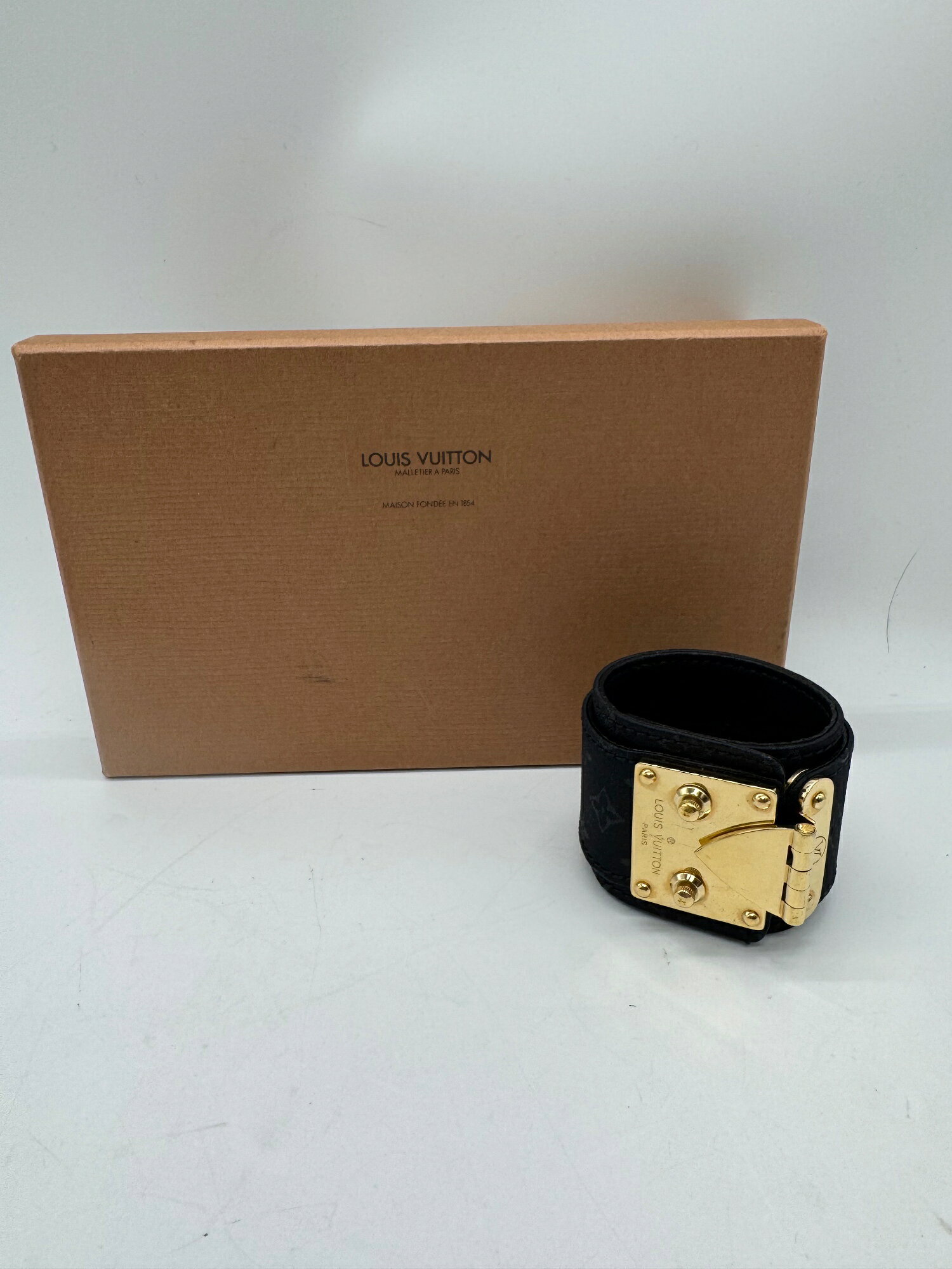 LOUIS VUITTON 新品同様品　ブラスレ LV シェイズ ブレスレットL 楽天市場】ルイヴィトン ブラスレの通販