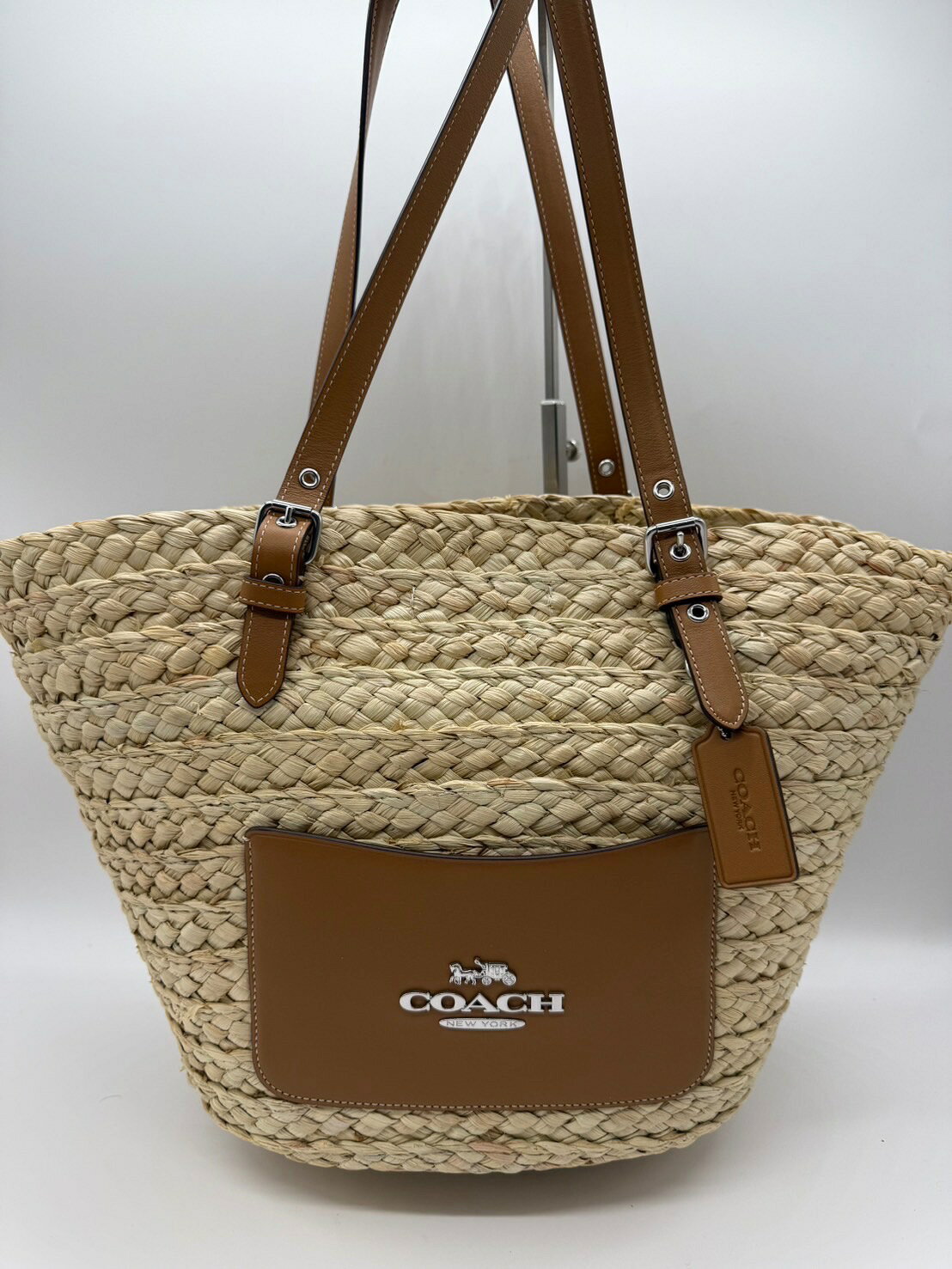 【美品】COACH コーチ CJ518 ロゴ カゴ ショルダー トート バッグ かごバッグ ストロー レザー 茶 ブラウン系 保存袋付 肩掛け 大きめ レディース 中古 coach P524