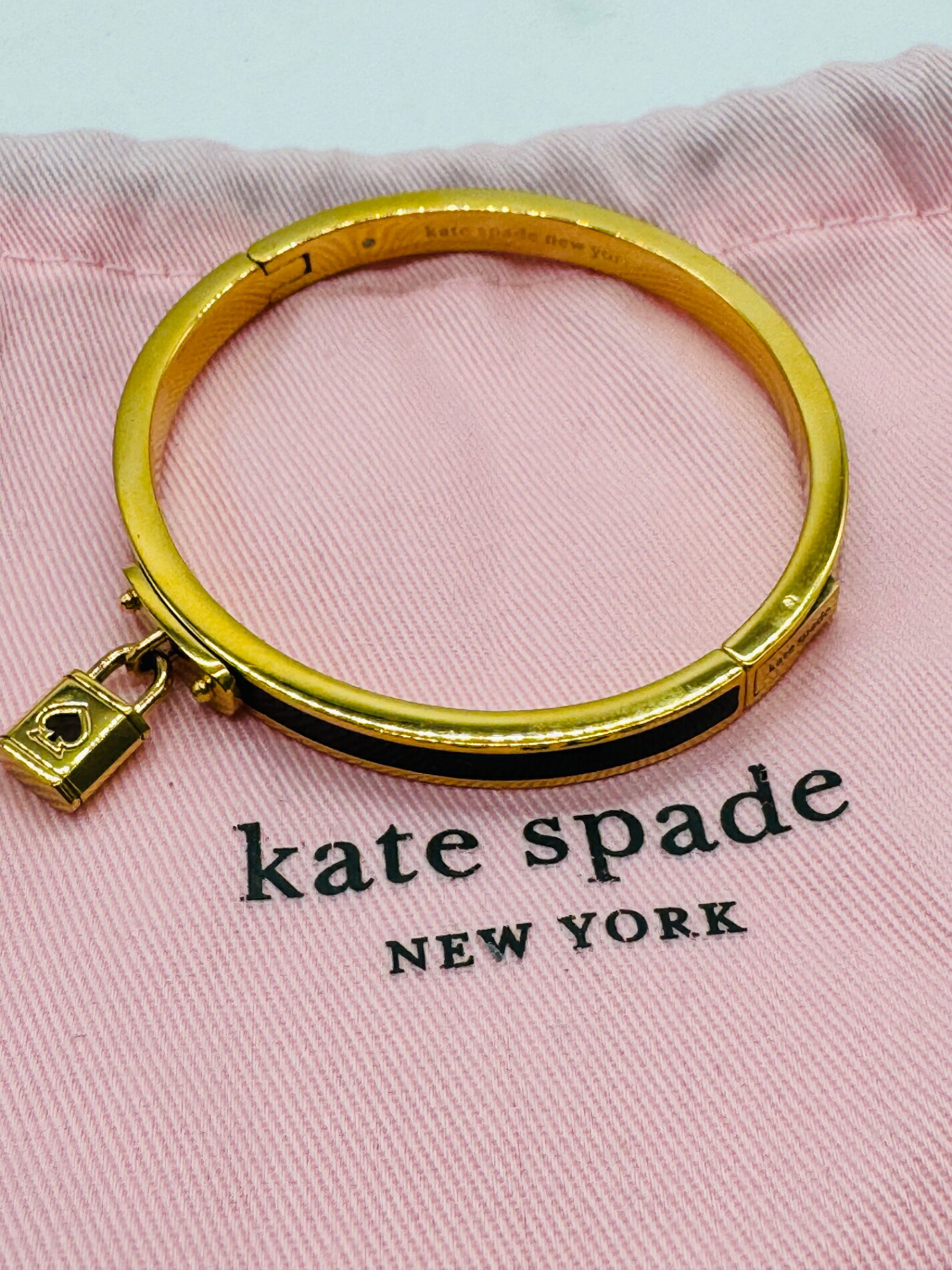 Kate Spade ピンク バングル ブレスレット ゴールドカラー レディース 楽天市場】ケイトスペード（バングル｜レディースジュエリー