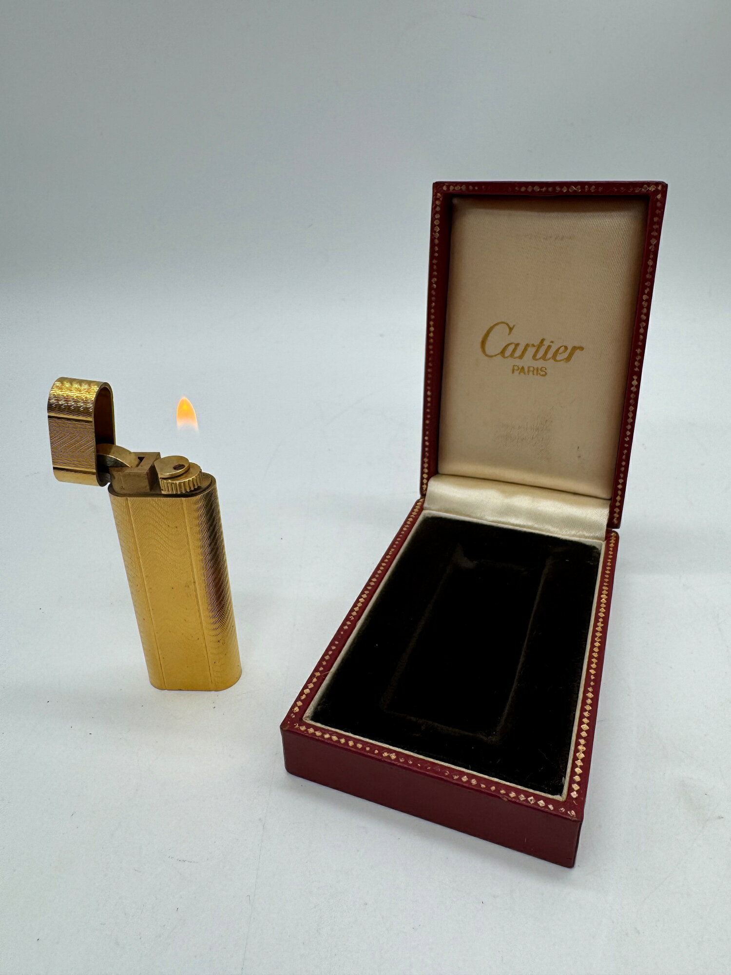 Cartier ガスライター　箱付き 楽天市場】ガスライター カルティエの通販