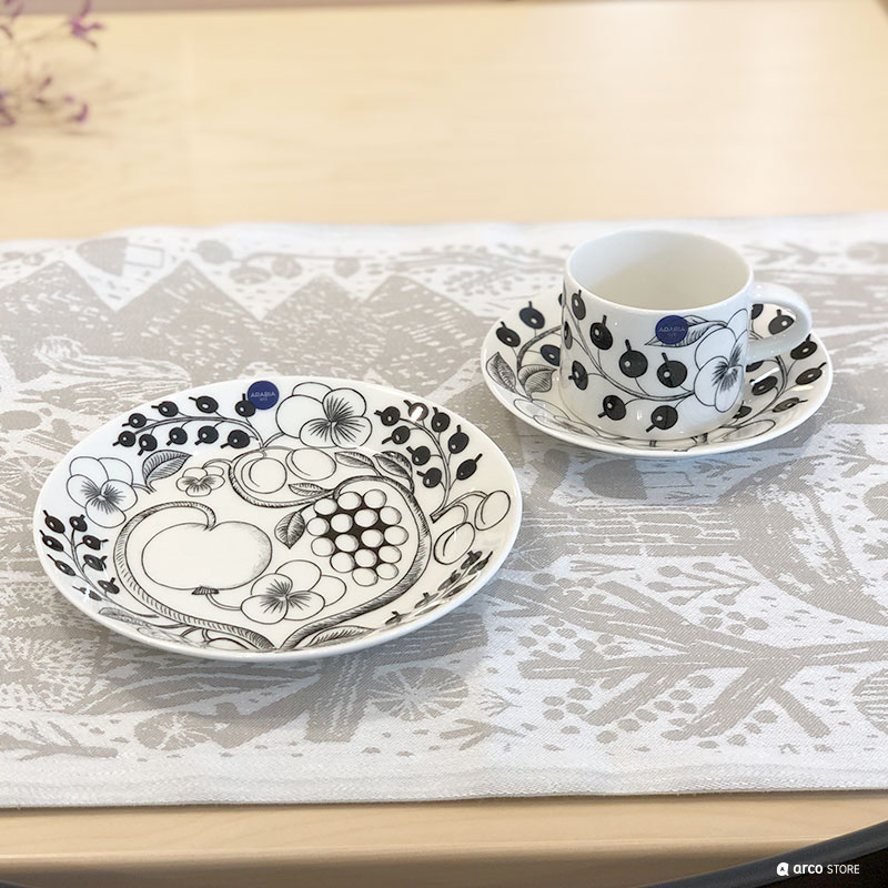 ARABIA（アラビア） PARATIISI ティーカップ＆ソーサー