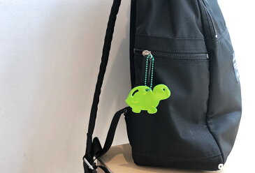 Glimmis(グリミス)日本総代理店 カメ 亀 かめ 北欧の交通安全キーホルダー スウェーデンの反射板リフレクター 交通安全 ランドセル 犬の散歩 自転車 卒園 卒業 友達 プレゼント 北欧デザインのキーホルダー 子供を守るリフレクター 男の子女の子プレゼント小学生