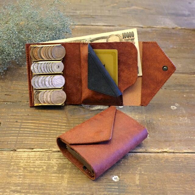 【クーポンあり】LITSTA リティスタ 金具ゴールド Coin Wallet 3 Brick Red | コインウォレット コインクリップ付き 多機能小銭入れ コインケース 極小財布 小さい財布 コインキャッチャー 小銭入れ イタリアンレザー pueblo プエブロ メンズ レディース 人気 おすすめ おし