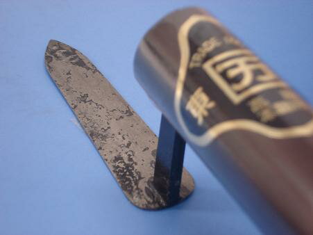 笹刃鏝 本焼 90mm 黒柄 受注生産品 カクマン(本職用) 783