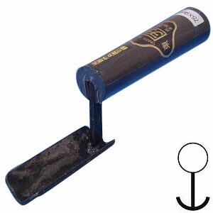 プロ用の本焼の外丸面引鏝です。本職の方に自信を持ってお勧めする逸品です。※こちらの商品は受注生産品のため、納期が2～10日間程掛かります。商品によっては1～2ヶ月程度かかる場合がございます。お急ぎの場合は納期をご確認ください。受注生産品のためご注文受付後のキャンセルはできません。ご了承ください。※画像は本焼75mm×9.0mmです。