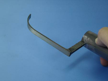 溝内目地鏝 本焼 大ソリ 120mm×4.5mm 黒柄 受注生産品 カクマン(本職用) 711