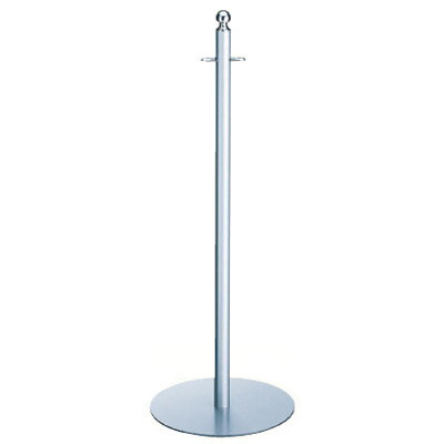 フロアパーティションポールの特長フック部が回転、使いやすさに一層のこだわり。ベースの周囲の立ち上がり部が薄く、つまずきにくい。ベースの裏に保護シートを付けて、床面や座面の傷を防止。ベースの表面がヘアーラインまたは塗装仕上で、映り込みを防止。...