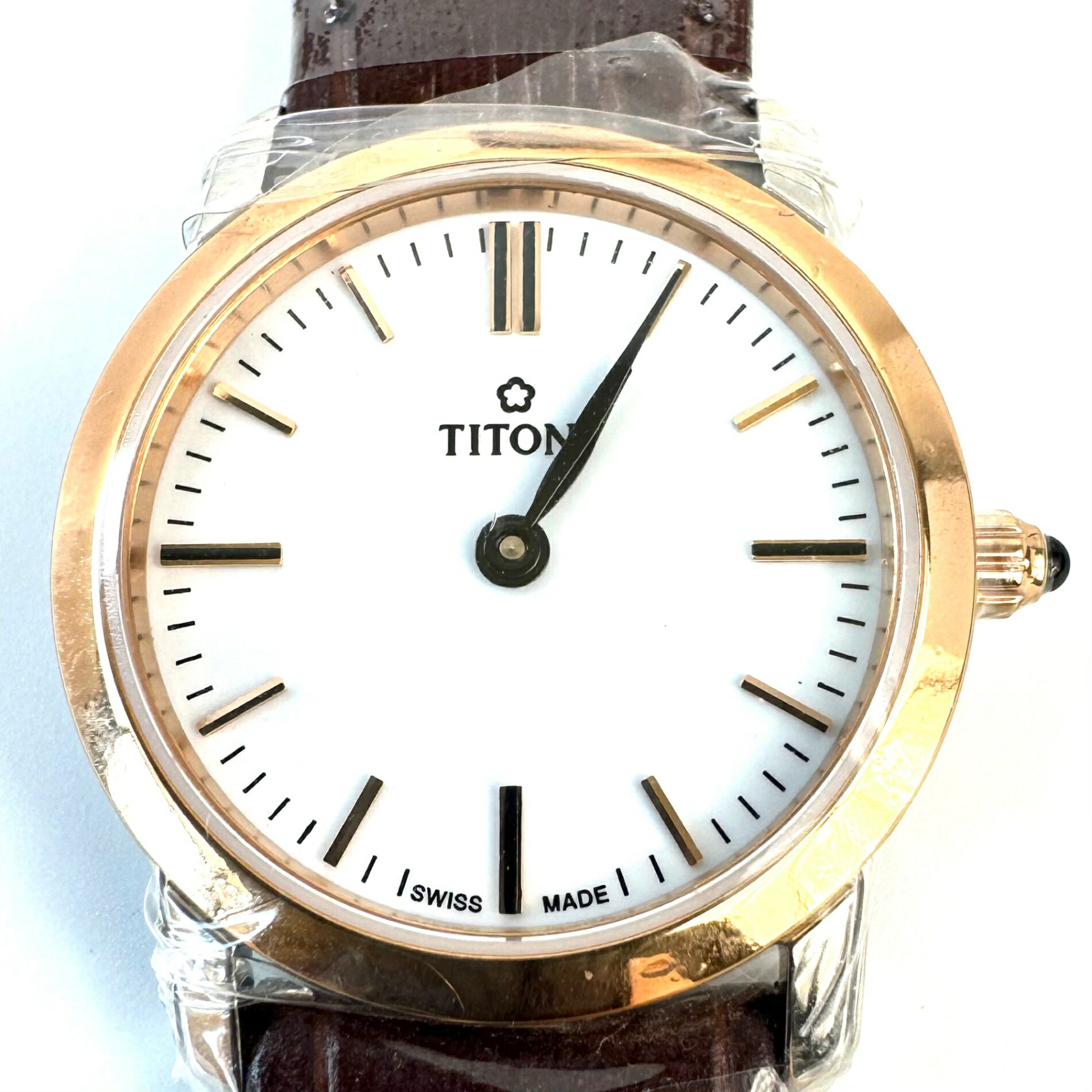 チトニ TITONI TQ 42918 SRGST−583 スレンダーライン クォーツ 白 2針 革ベルト レディース