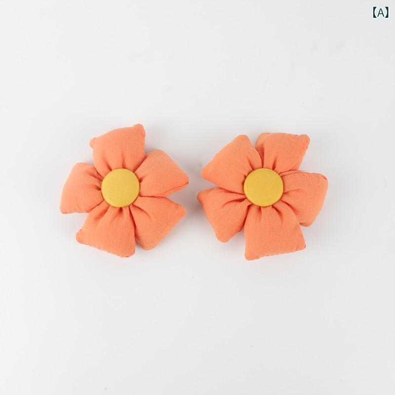 樂天商城 - キッズ 花モチーフ 布製 アクセサリー 胸花 ヘッドドレス バッグチャーム カラフル 五弁花 ぬいぐるみ かわいい 装飾パーツ 軽量 子供用 普段使い
