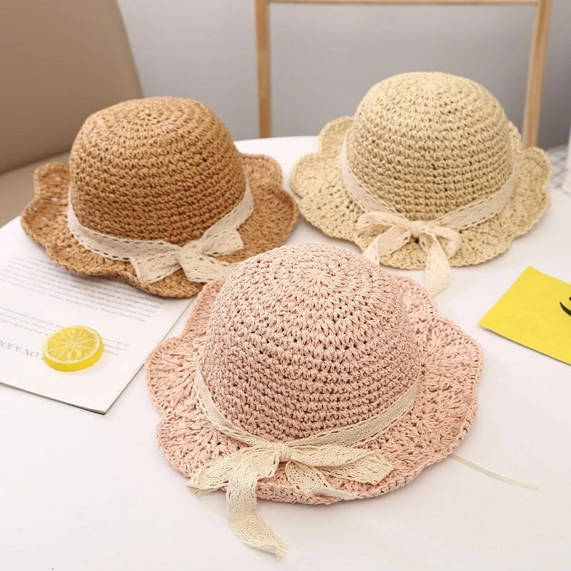 送料無料 キッズ 帽子 子供 3色 夏 麦わら帽子 レース テープ リボン 花 ハット 女の子 キッズ帽子 かわいい ベビー帽子 日よけ ベビー UV対策 紫外線対策 UVカット サイズ調整 日焼け対策 折りたたみ たためる 春夏 夏 夏用 アウトドア 公園 楽天海外通販 2