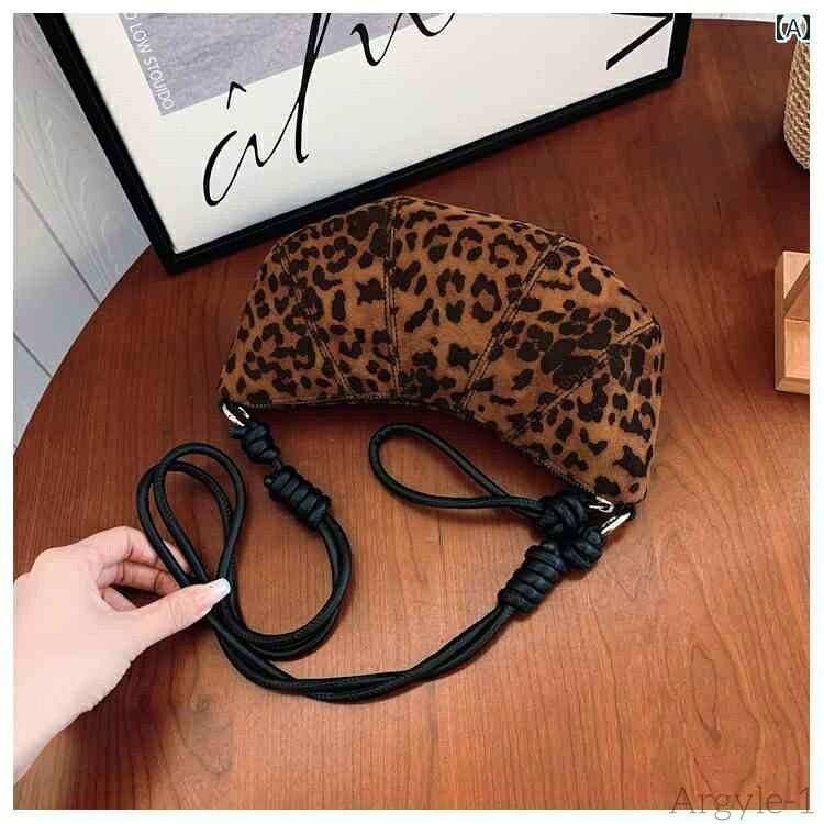 当店は他の店舗と在庫を共有し、商品の販売をおこなうとおりますため、ご注文をいただいた商品が在庫切れの状態になっている可能性をご承知おきください。通常の商品は発送まで約5日間を予想しておりますが、発送前には全ての商品を精密に検査いたしますが、万一商品の汚損、破損、故障や在庫不足の状況が発生した場合は、当店より3営業日以内に電話または電子メールにてご連絡いたします。その際はご不便をおかけいたしますが、ご了承のほどよろしくお願いいたします。