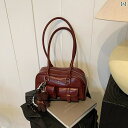 【送料無料】レディース バッグ 普段使い ファッション カジュアル 脇下 秋冬 トレンド 快適 マルチ ポケット ショルダー ハンドバッグ