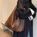 【送料無料】ソフトレザー 大きい かっこいい 学生 通学 ビジネス 通勤 バック 肩がけ 韓国系 こなれ感 柔らかい 大容量 きれいめ PUレザー