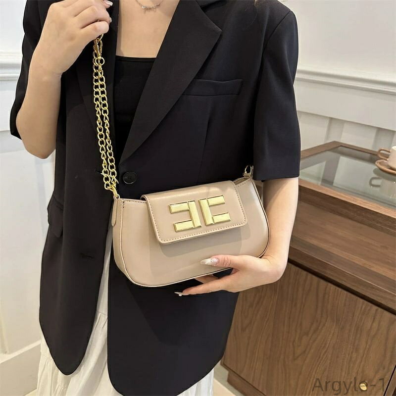 【送料無料】コンパクト 斜めがけバッグ チェーンストラップ クロスボディバッグ ワンショルダー 肩掛け レディース