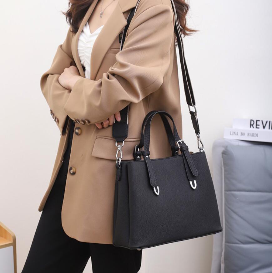 樂天商城 - ショルダーバッグ ハンドバッグ レディース セレモニーバッグ 大人 卒業式 入学式 レザーバッグ 斜めがけ 手提げ 肩掛け フ