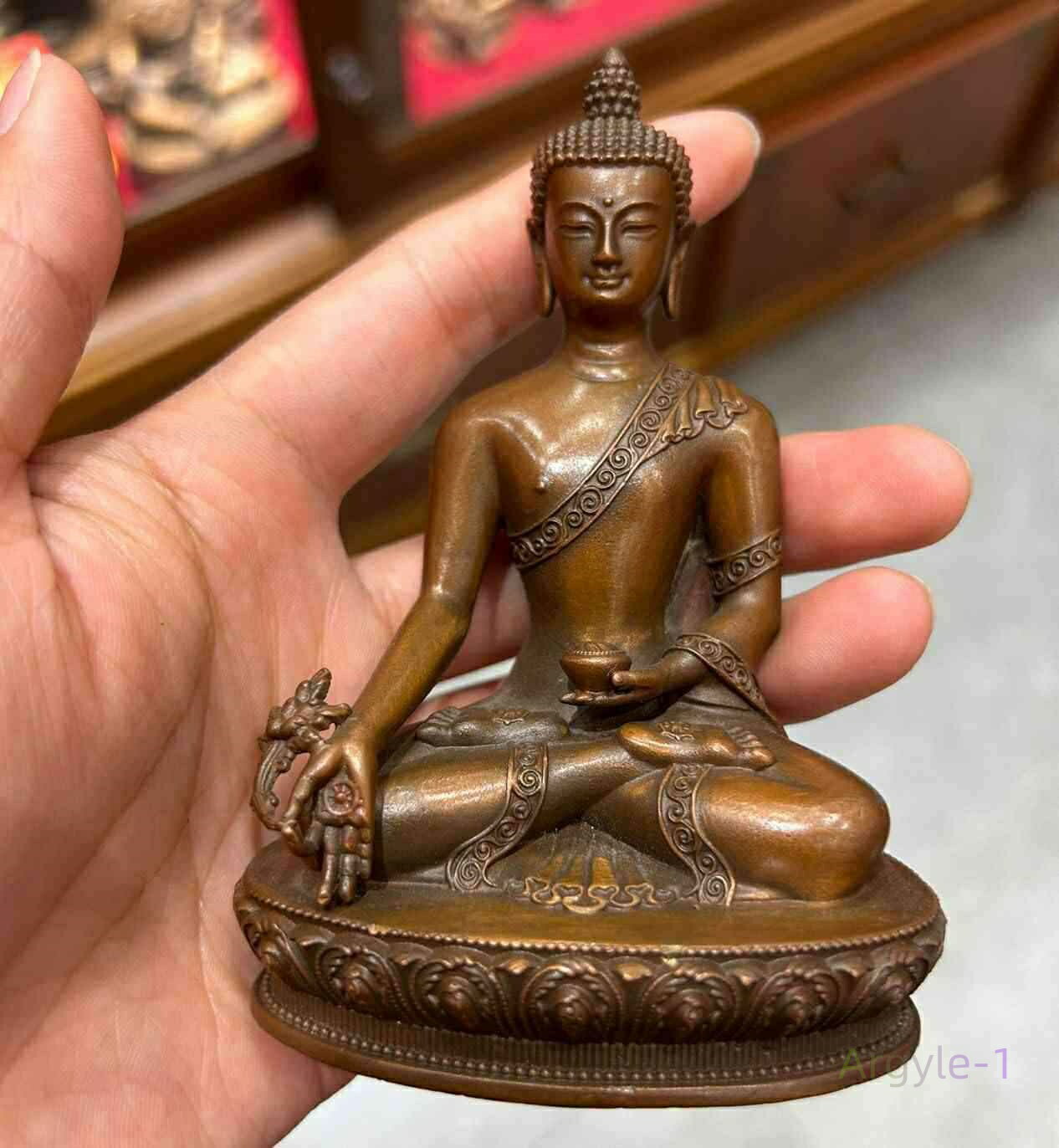 銅器 ・厄除け ・健康長寿 開運・守り本尊・携帯・お守り 仏像【プチ薬師如来坐像（やくしにょらい）】..