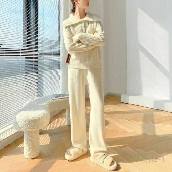 セットアップ レディース ニットスーツ 上下セット セーター プルオーバー ケーブル編み ビックカラー ニットパンツ ワイドパンツ ロング 3color ニットアップ カジュアル きれいめ おしゃれのサムネイル