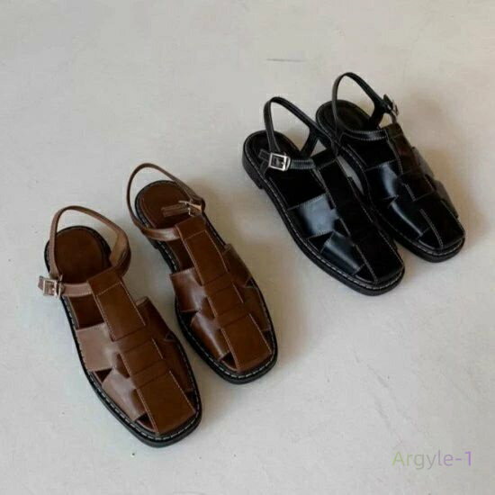 グルカサンダル レディース バックストラップ オープントゥ ローヒール 2cmヒール フラット レトロ クラシカル フェイクレザー エコレザー バックル ユニセ...