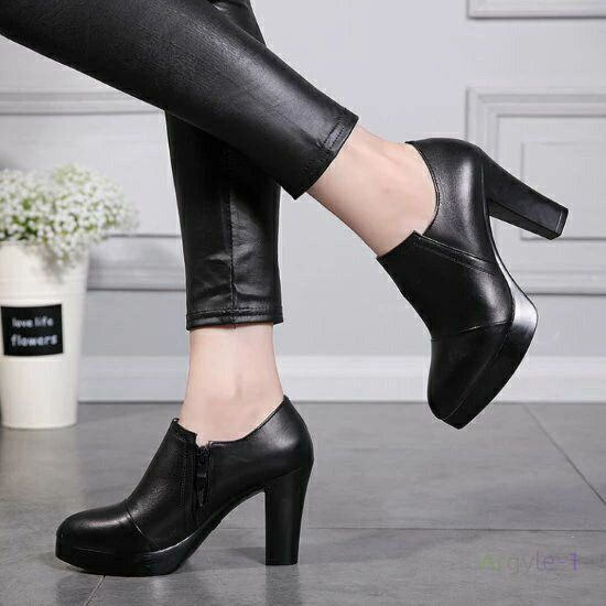 ショートブーツ レディース 靴 シューズ ブーティー アンクルブーツ 太ヒール チャンキーヒール 美脚 ..